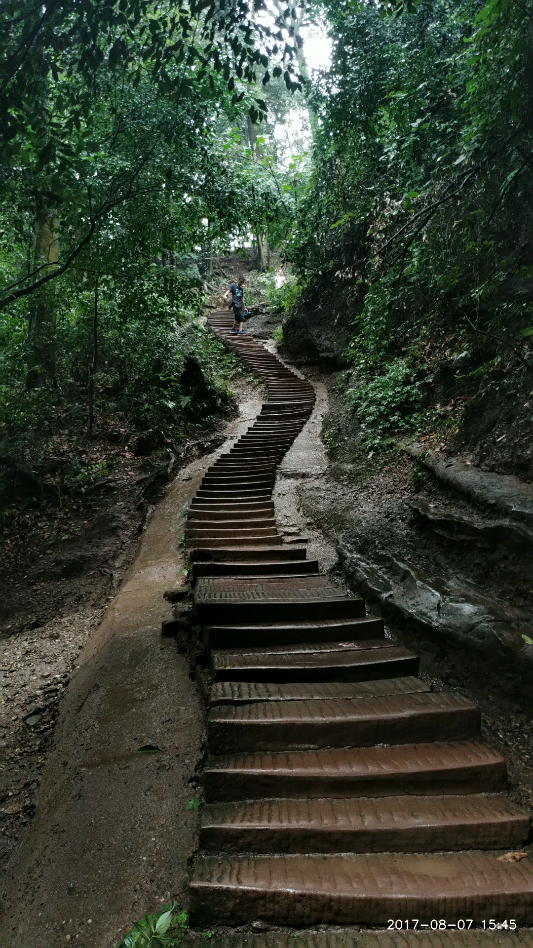 山间小路